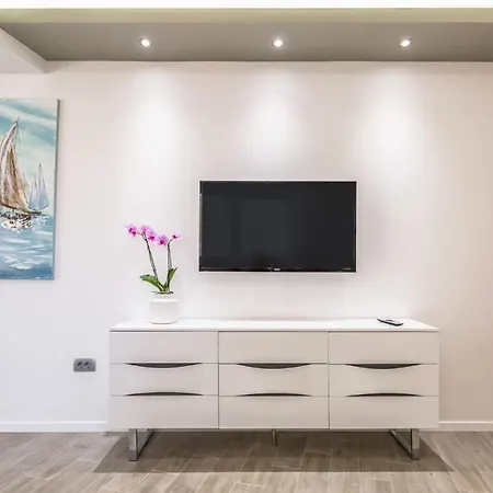 Dva * 마카르스카