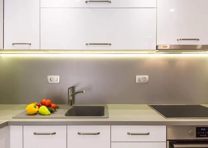 Dva 아파트 마카르스카