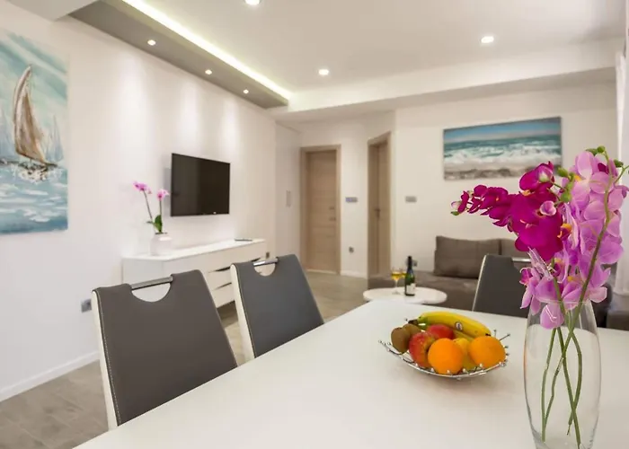 Dva * 마카르스카