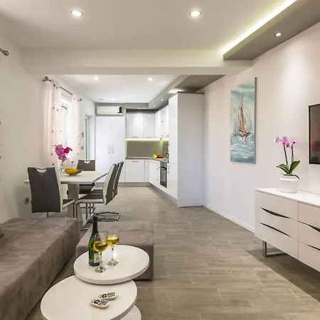 Dva 公寓 马卡尔斯卡